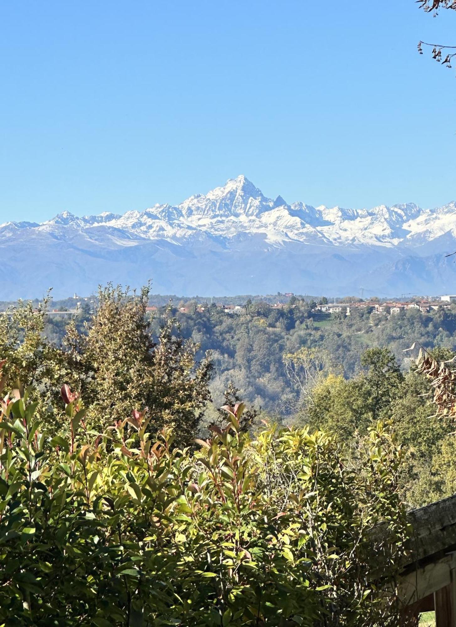 Vila Just Langhe Casa Barolo Novello Exteriér fotografie