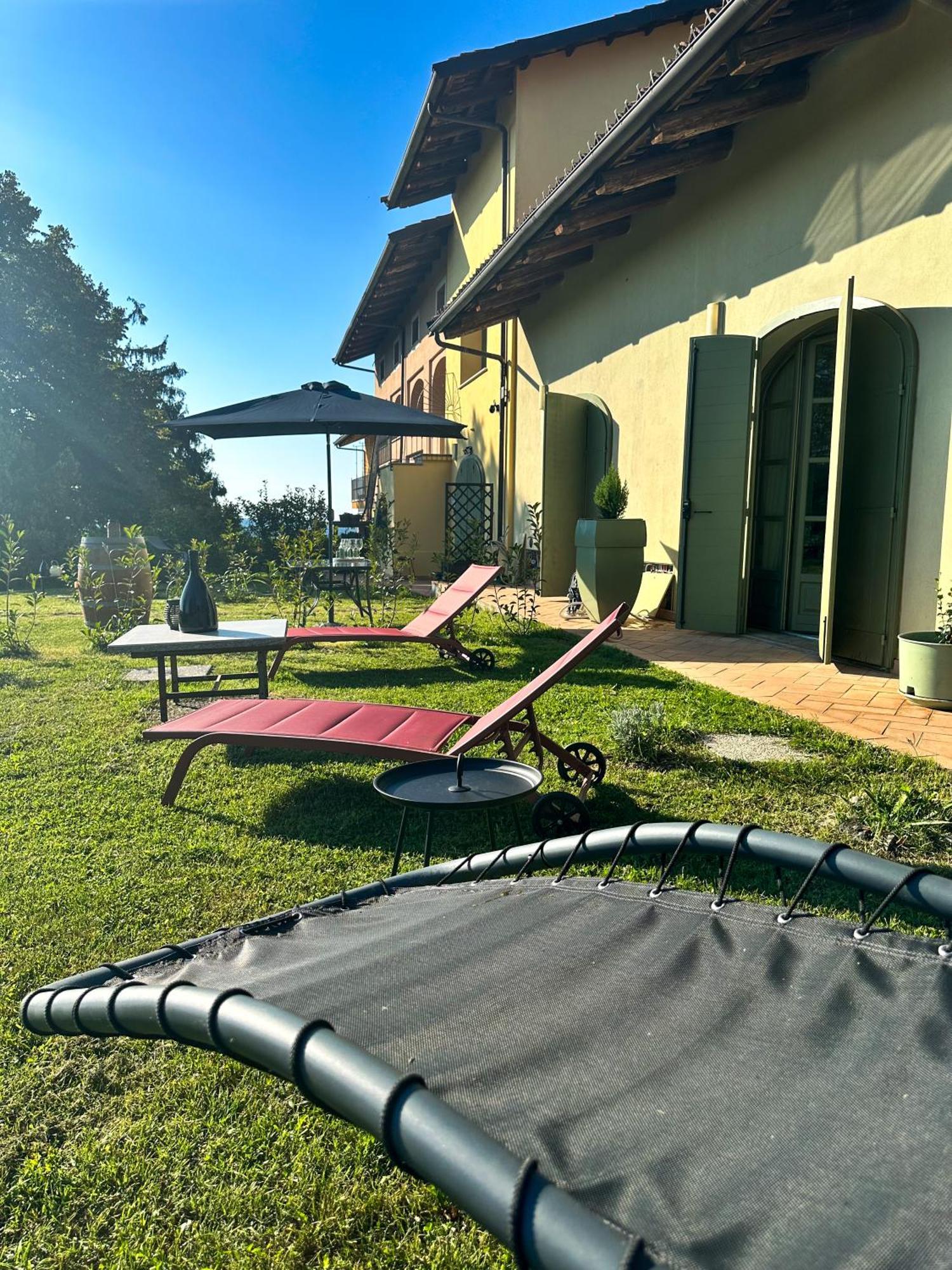 Vila Just Langhe Casa Barolo Novello Exteriér fotografie
