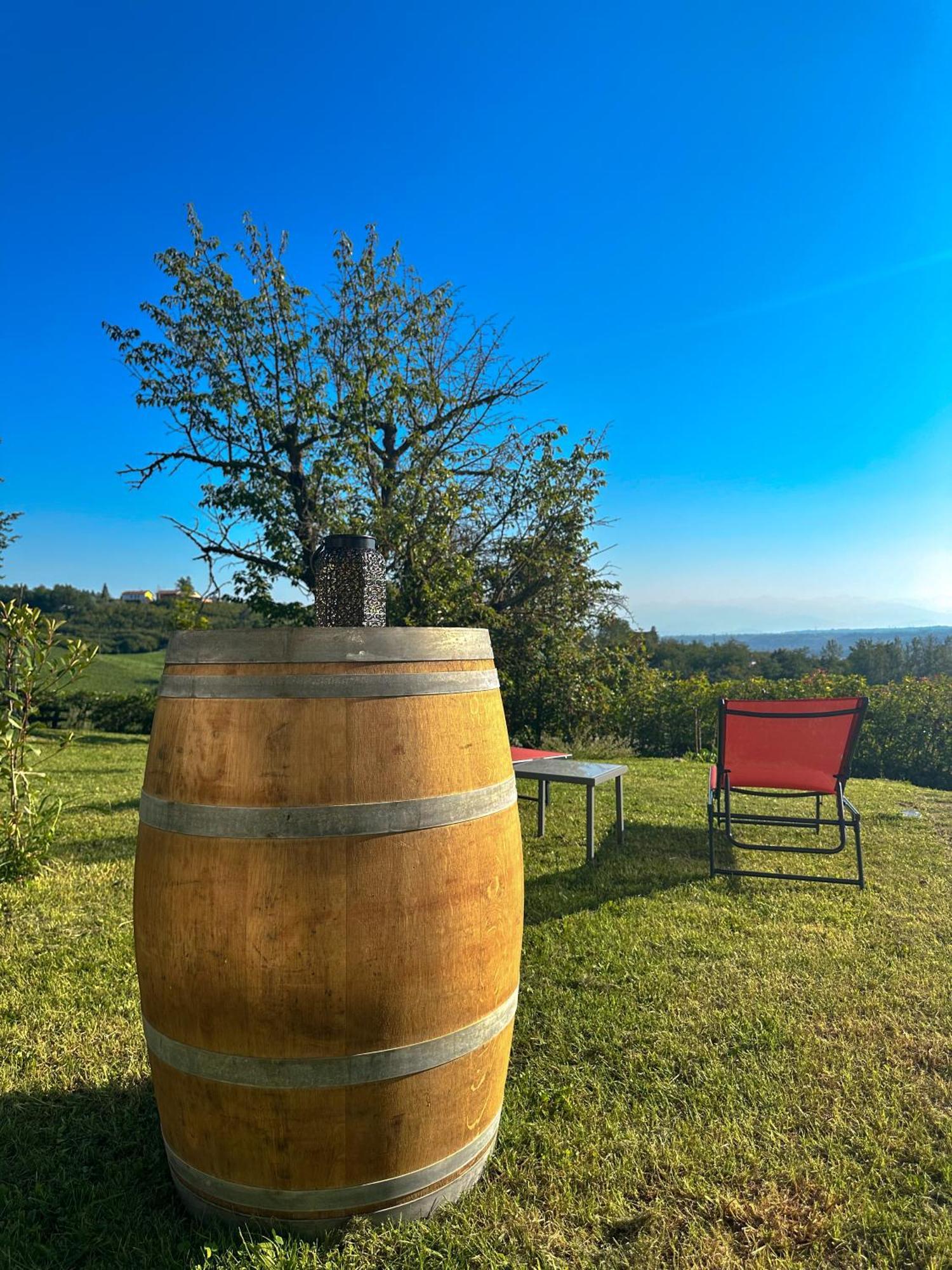 Vila Just Langhe Casa Barolo Novello Exteriér fotografie