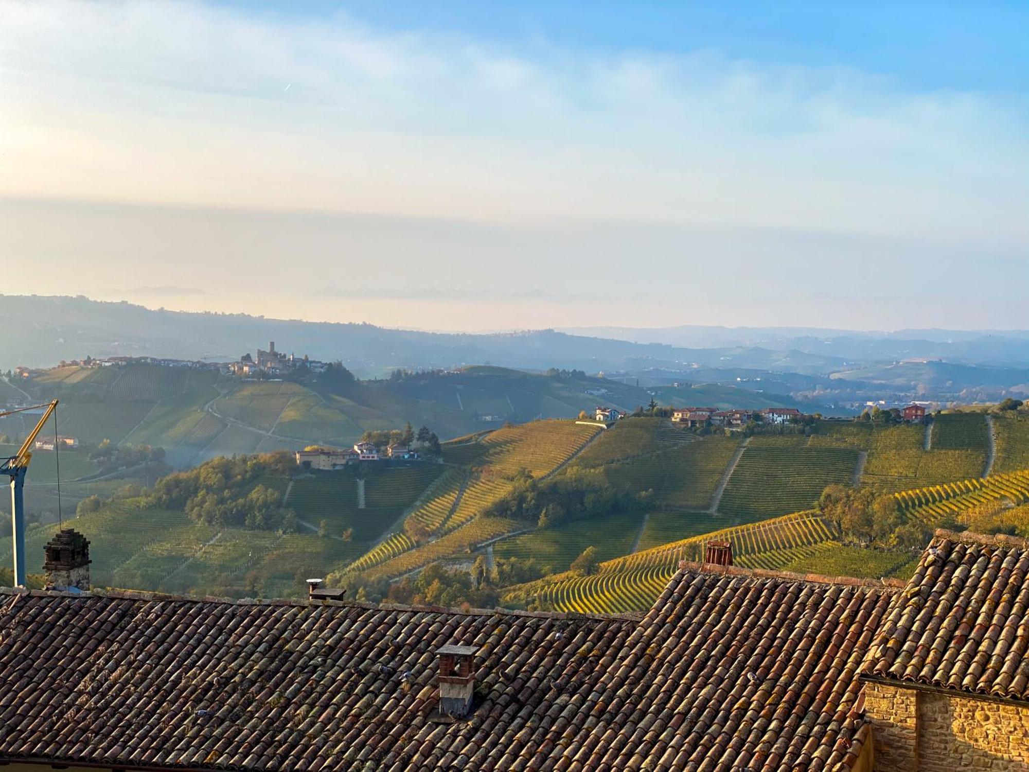 Vila Just Langhe Casa Barolo Novello Exteriér fotografie