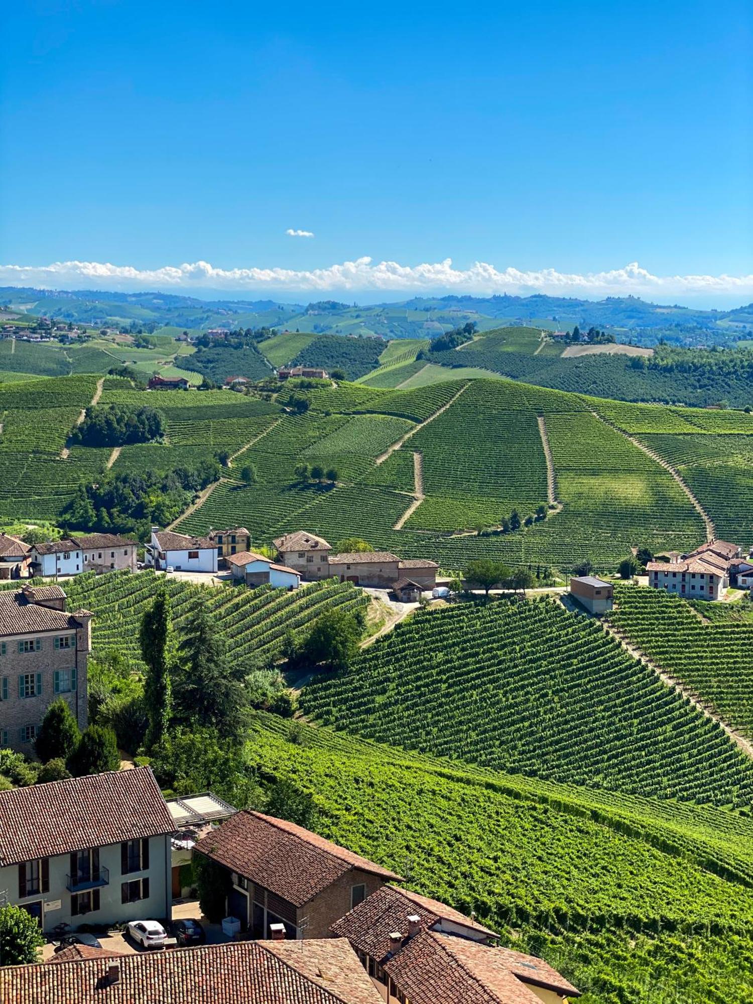 Vila Just Langhe Casa Barolo Novello Exteriér fotografie