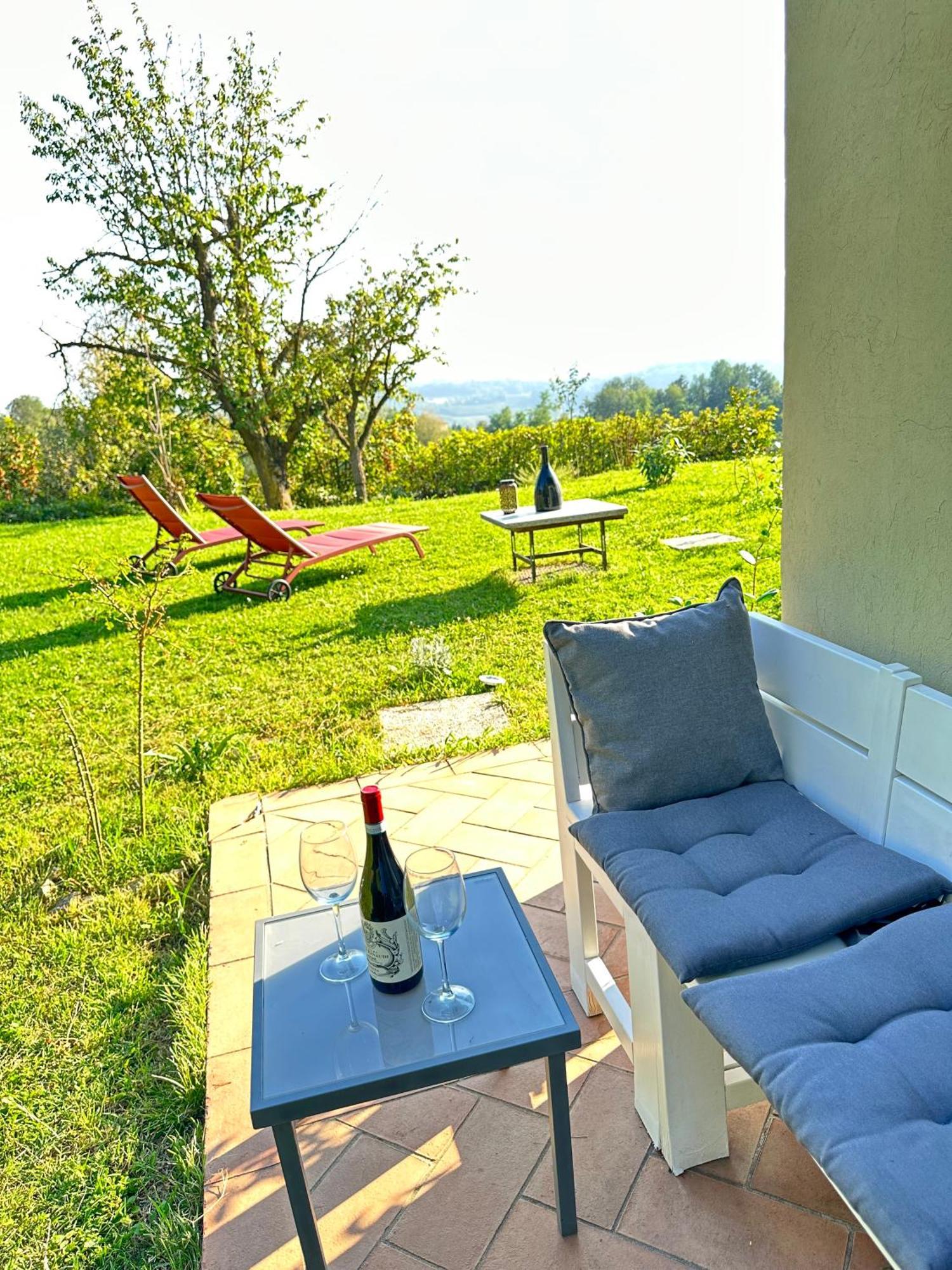 Vila Just Langhe Casa Barolo Novello Exteriér fotografie