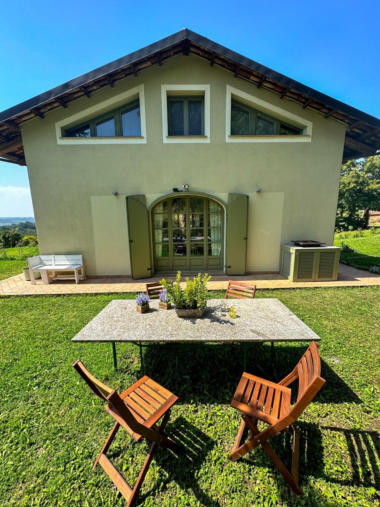 Vila Just Langhe Casa Barolo Novello Exteriér fotografie