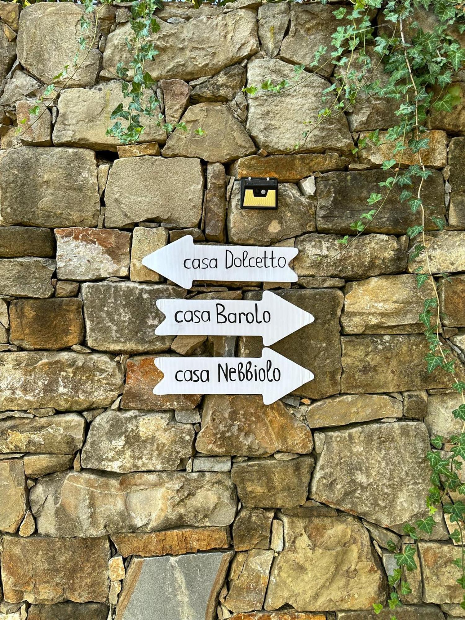 Vila Just Langhe Casa Barolo Novello Exteriér fotografie