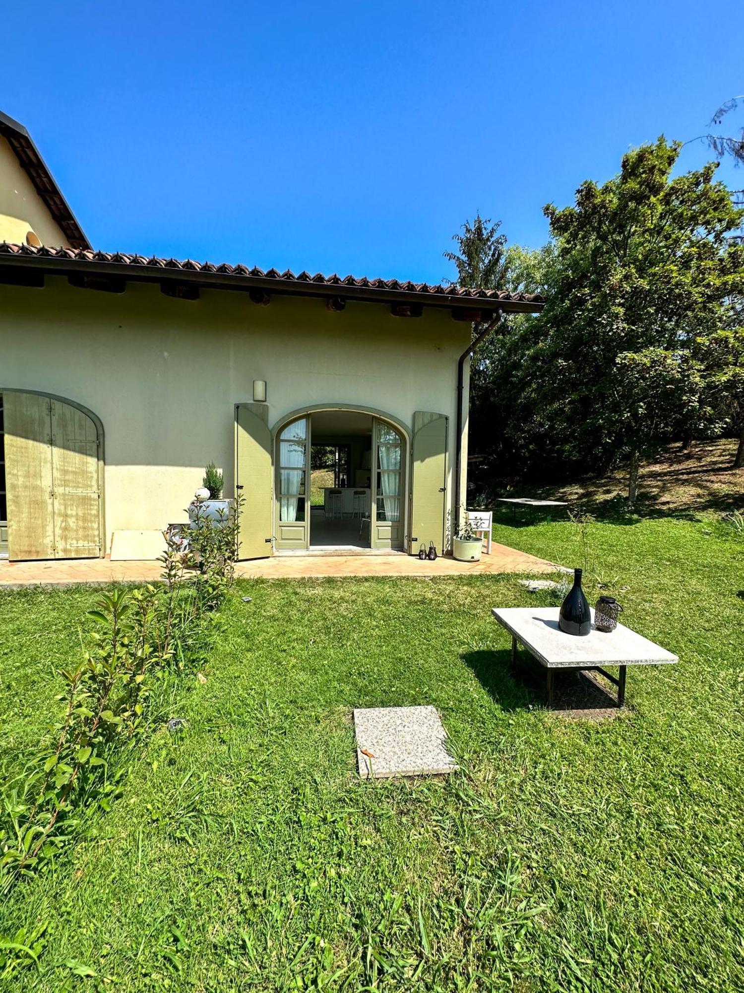 Vila Just Langhe Casa Barolo Novello Exteriér fotografie